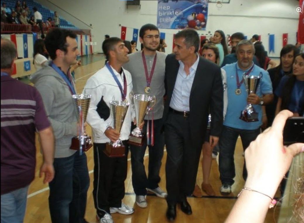 Ödül Töreni - Şenol Güneş